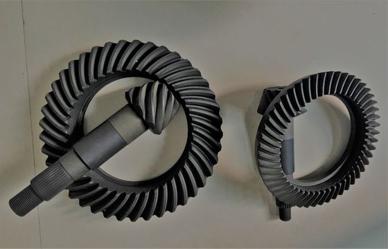 三菱トラックの螺旋形の斜めギヤ クラウン歯車及びピニオンの右の螺旋形ギヤ